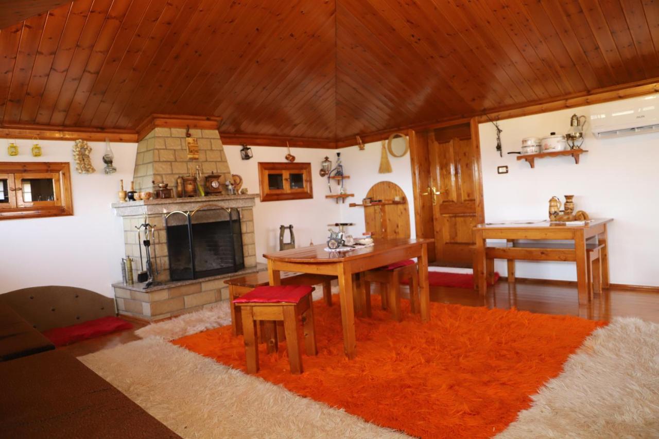 Fireplace 8 Apartment Berat Exterior foto